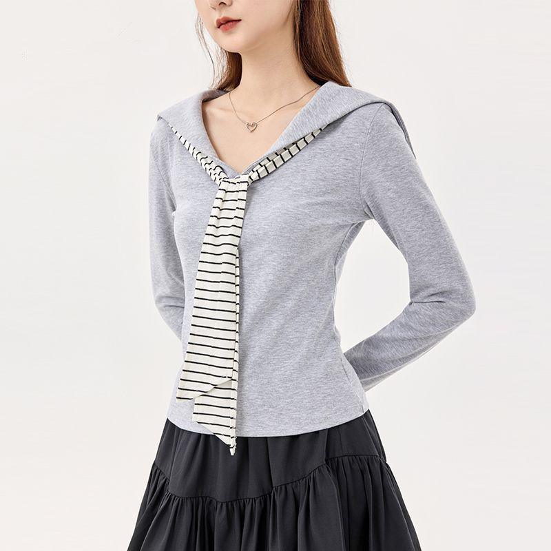 Женская приталенная темно-синяя полосатая футболка с воротником-стойкой и длинным рукавом Small