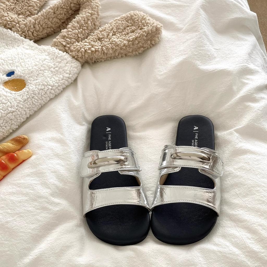 French Retro Silver One-word Drag Women Wear 2025 Summer New Lazy Soft Bottom Fairy Style with Skirt Sandals