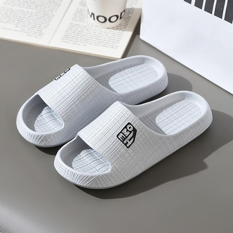 

Модные женские тапочки для дома с мягкой подошвой и принтом медведя из мультфильма, для ванной комнаты, для мужчин и женщин, для лета и отдыха, крутая обувь для пары 44-45 серый