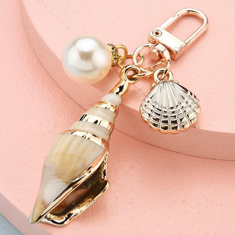 

Creative Seashell Tassel Keychain - Cute Cartoon Charm for Bags or Cars