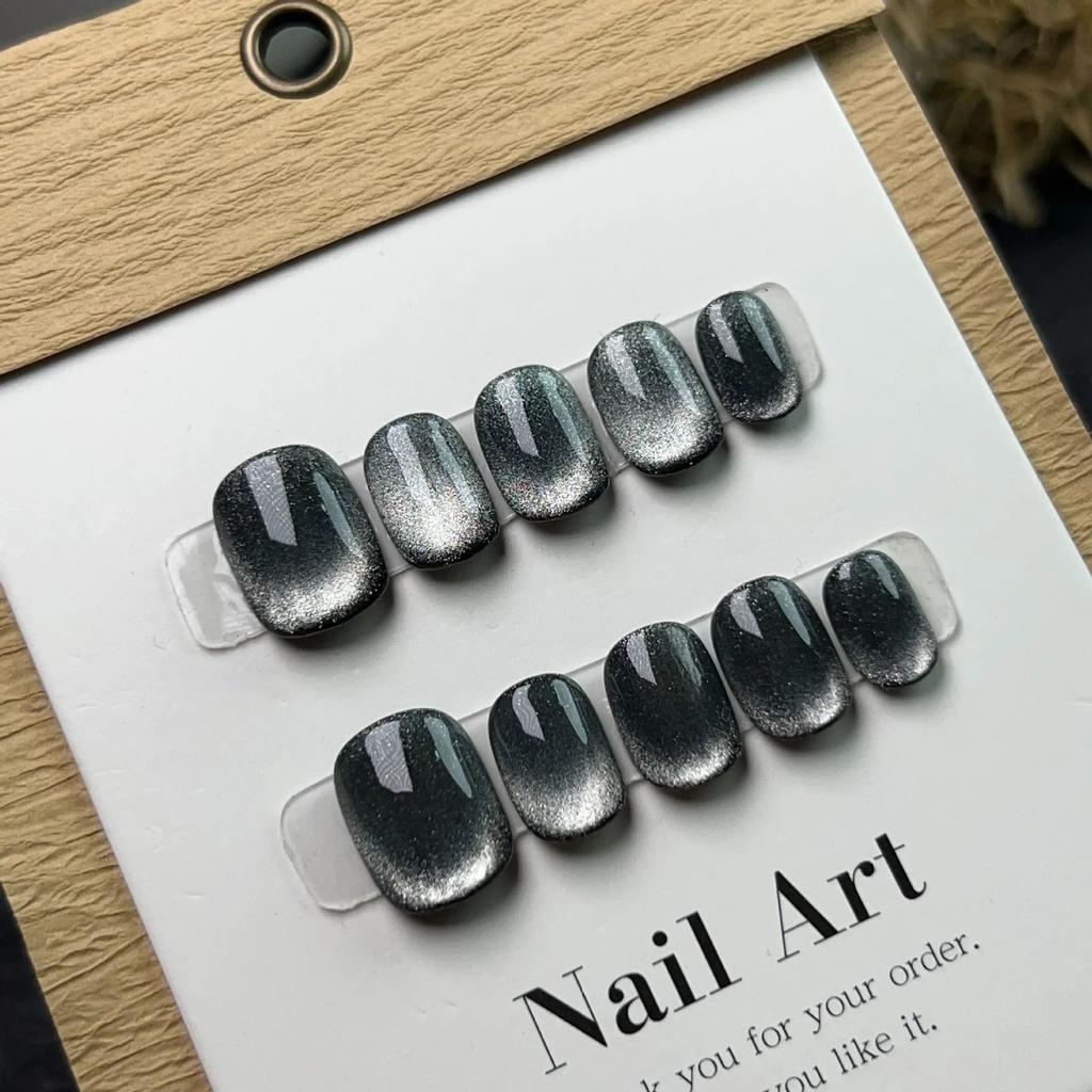 10Pcs Black Handmade Cat Eye Short Round Press On Nails Full Cover Artificial Fake Nail Tips For Wearable Manicure