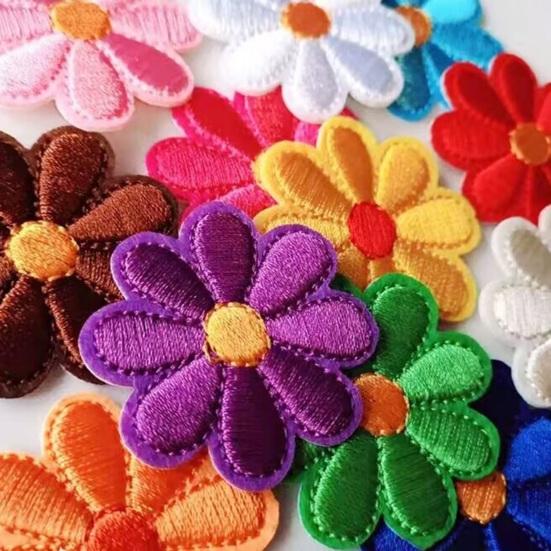 12Pcs Iron-on Flower Patches Cute Embroidered Daisy Applique Sew on Flower Applique for Clothing Jackets Bags Hats Jeans DIY Repair Decoration