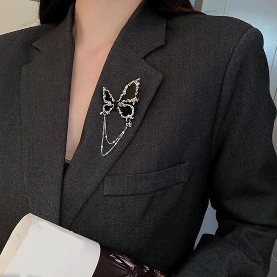 Liquid Butterfly Brooch Dazzling Rhinestone Inlays Chain Decor Suit Lapel Badge Dress Coat Shawl Accessory