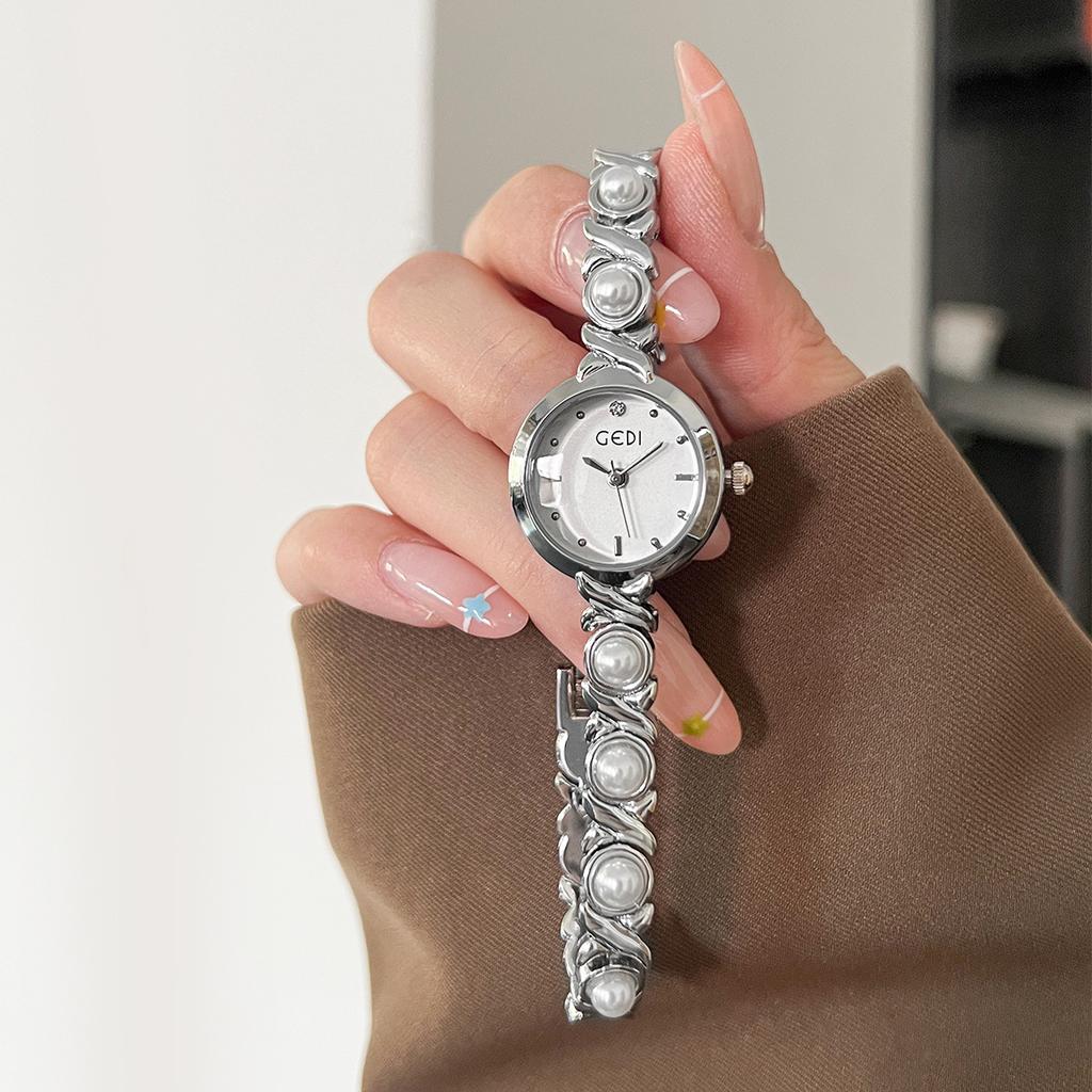 Guochao Style Pearl Bracelet Watch Exquisite And High-End Women'S Alloy Waterproof Quartz Watch