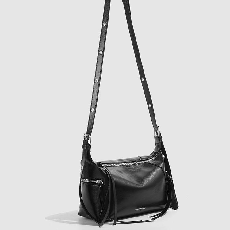 2025 New Niche Design Simple Tassel Motorcycle Bag Fashionable Commuting Underarm Bag Versatile Shoulder Crossbody Bag