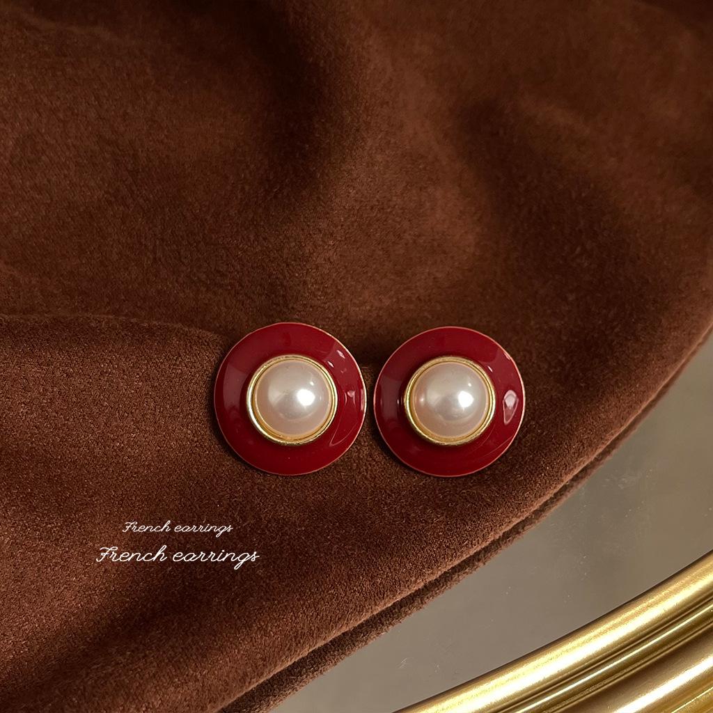 Chinese-Inspired Elegant 925 Silver Stud Earrings with Exaggerated Design