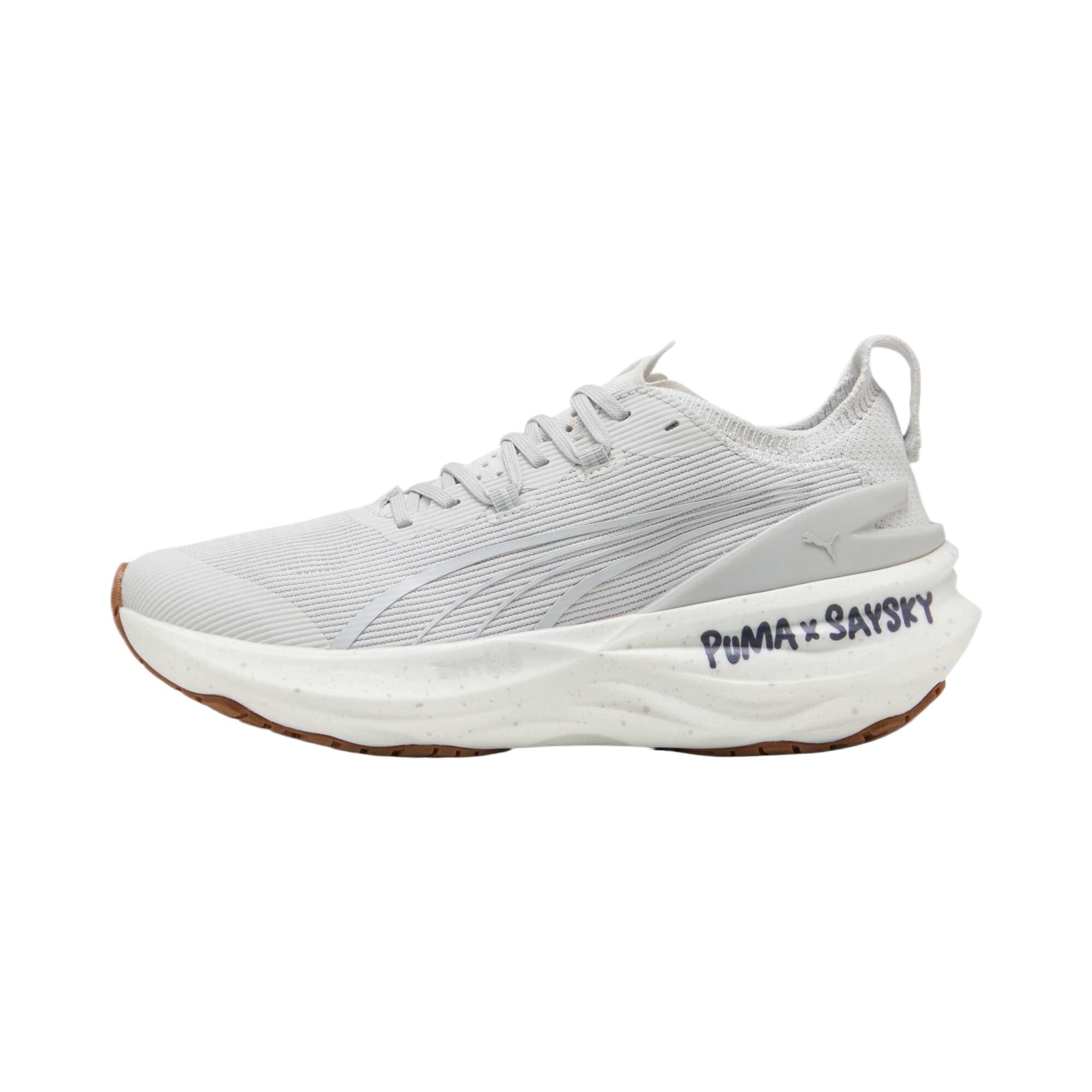 

Puma Saysky x ForeverRun Nitro 2 Feather Grey женские кроссовки Flat-Light-Grey 311061-01 38.5