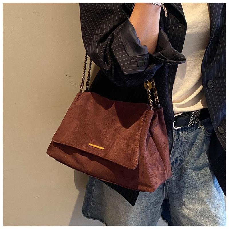1Pc Women's Fashion Niche Messenger Bag 2025 Autumn and Winter New Chain Underarm Bag Suede Foreign Style Versatile Single Shoulder Messenger