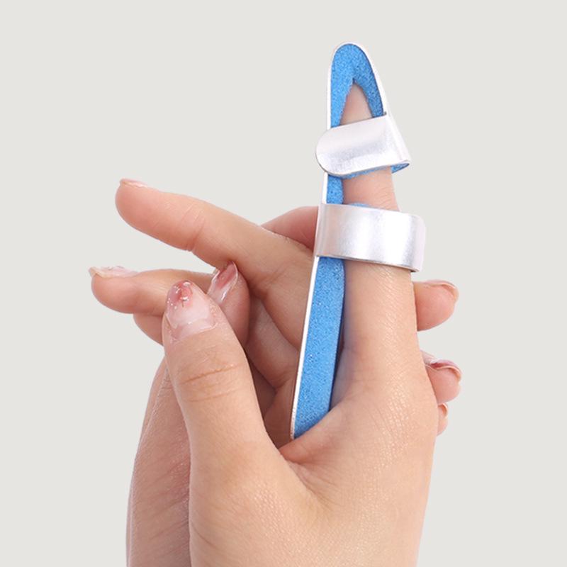 

Finger Protector Splint: Finger Support & Fracture Fixator Trainer Small
