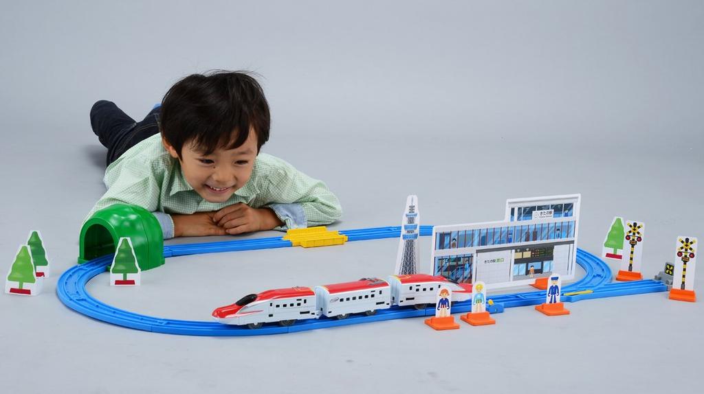 Plarail E6 série Šinkansen Komachi základní sada