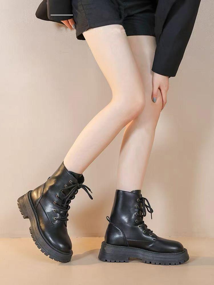 Locomotive small lace-up Martin boots women's 2025 new autumn British style explosion white thick-soled thin short boots