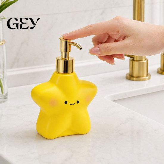 Bathroom Soap Dispenser 400ML Cartoon Star with Plastic Pump, Refillable Liquid Hand Container Container, Empty Shower Gel Lotion Bottle for