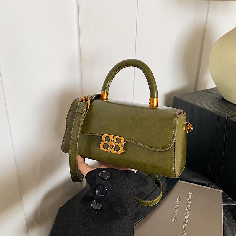 Glossy Women's Shoulder Bag with Vintage Key Pendant - 2025 Autumn/Winter Collection