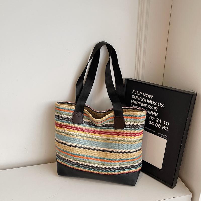 

Beautiful striped straw bag Korean version of large-capacity casual women s bag 2025 summer new simple shoulder armpit bag разноцветный