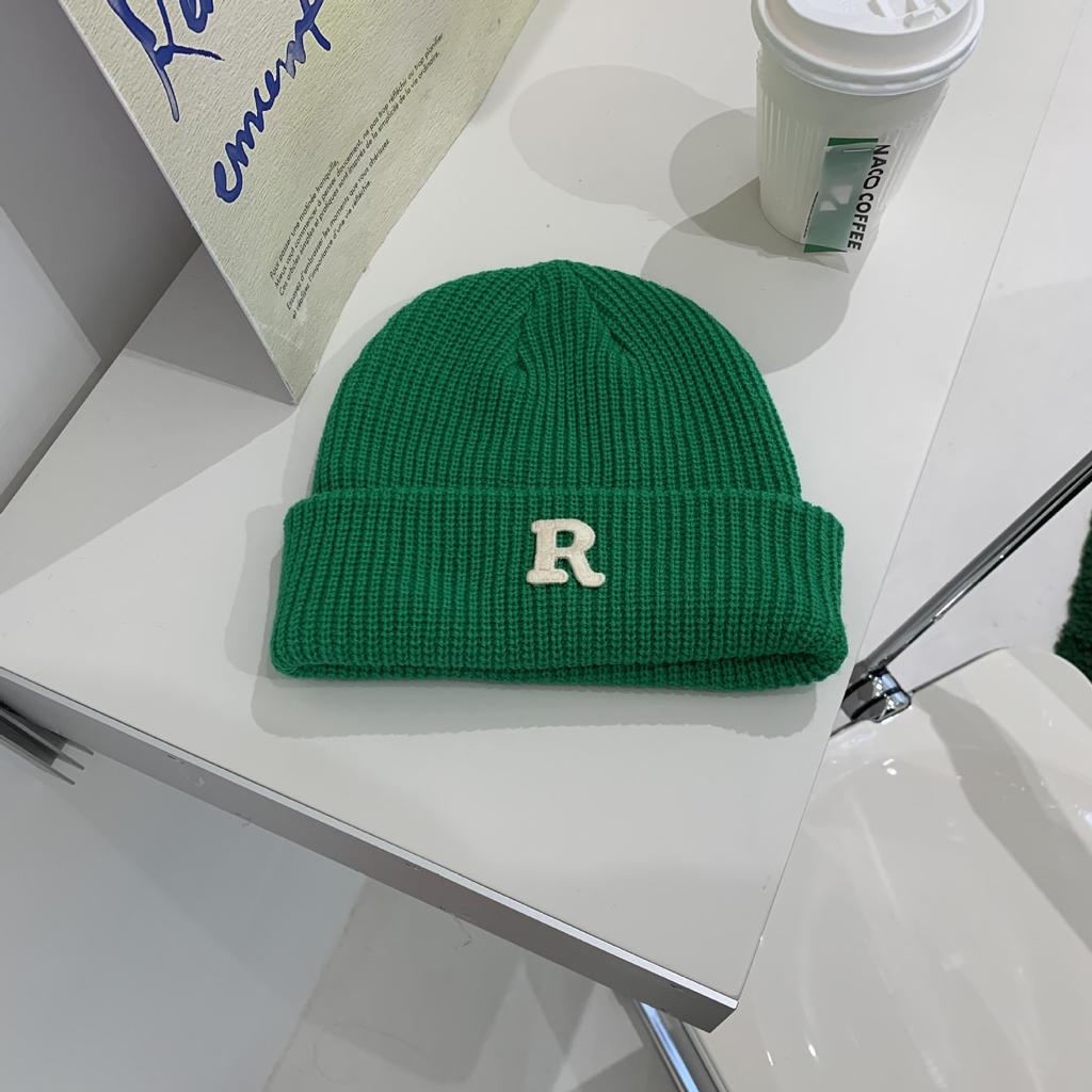 Shout/Grandma Chen versatile letter knitted wool hat children autumn and winter warm fashion headhat