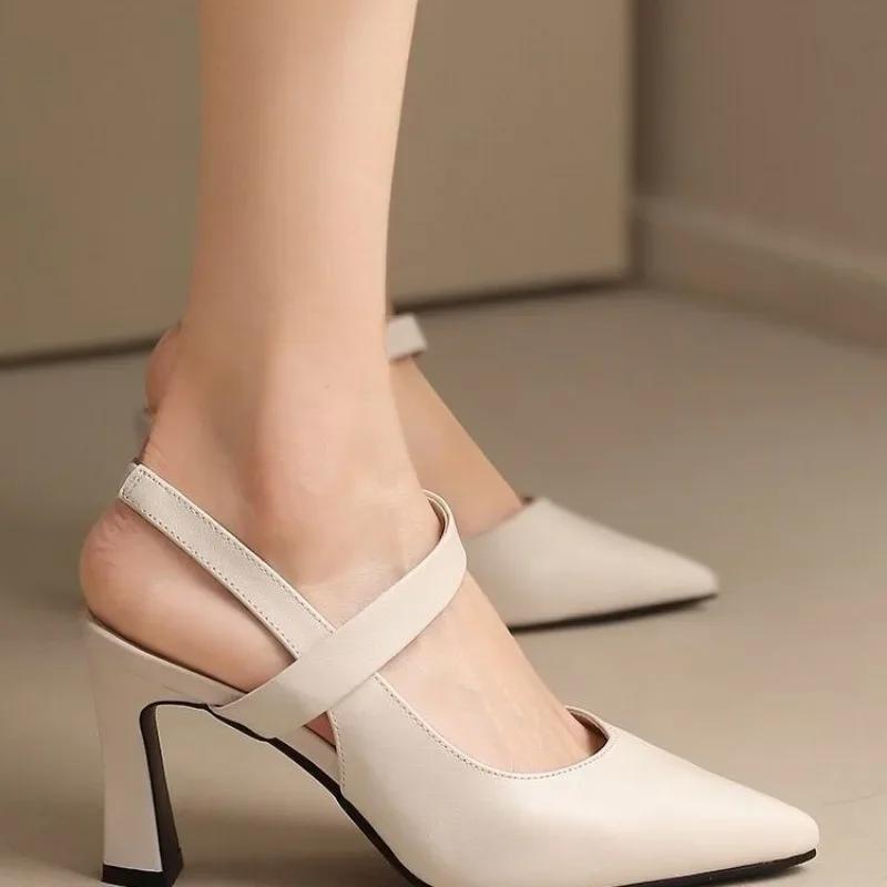 Fashionable Single Shoe Sandals for Women's Summer  New Mid Heeled Soft Leather Foreskin Fashion High Heels