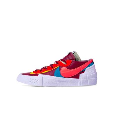 Sacai Blazer Low Kaws Rot Blau