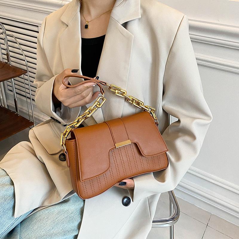 Torebka damska Modna, wszechstronna, skórzana torba typu Crossbody na jedno ramię z łańcuszkiem i klamrą Torebki dla kobiet Designer Luxury
