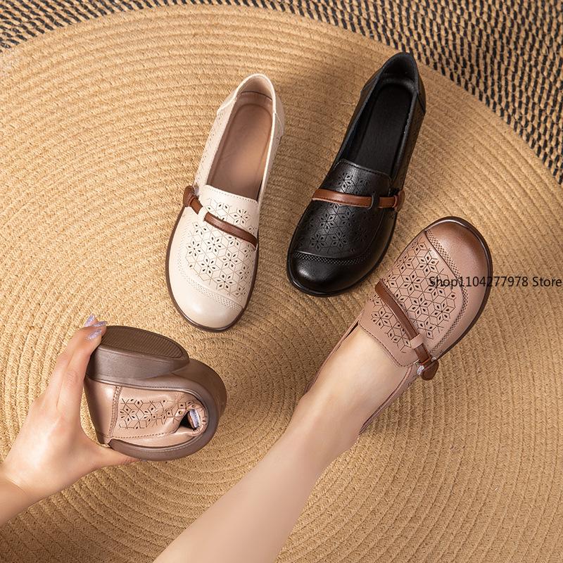 Fashion 2025 New Middle-aged Elderly Soft-soled Mother Shoes Summer Breathable Non-slip Hollow Hole Shoes Sandals Women's Flats