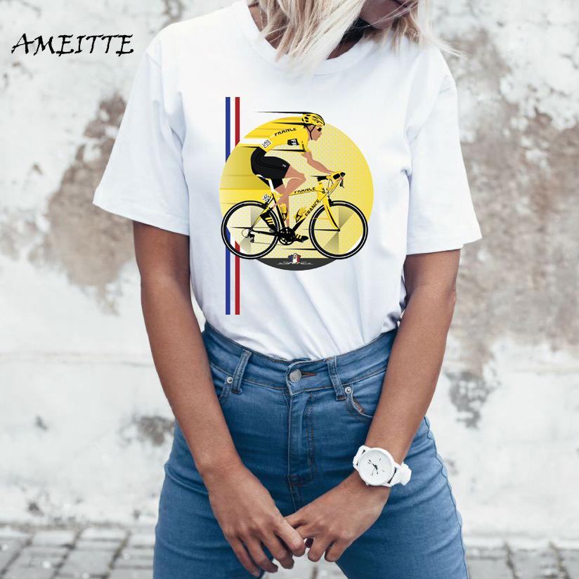 Church To Bless Bikes Madonna Del Ghisallo, die Schutzpatronin des Radsports, T-Shirt für Damen, kurz