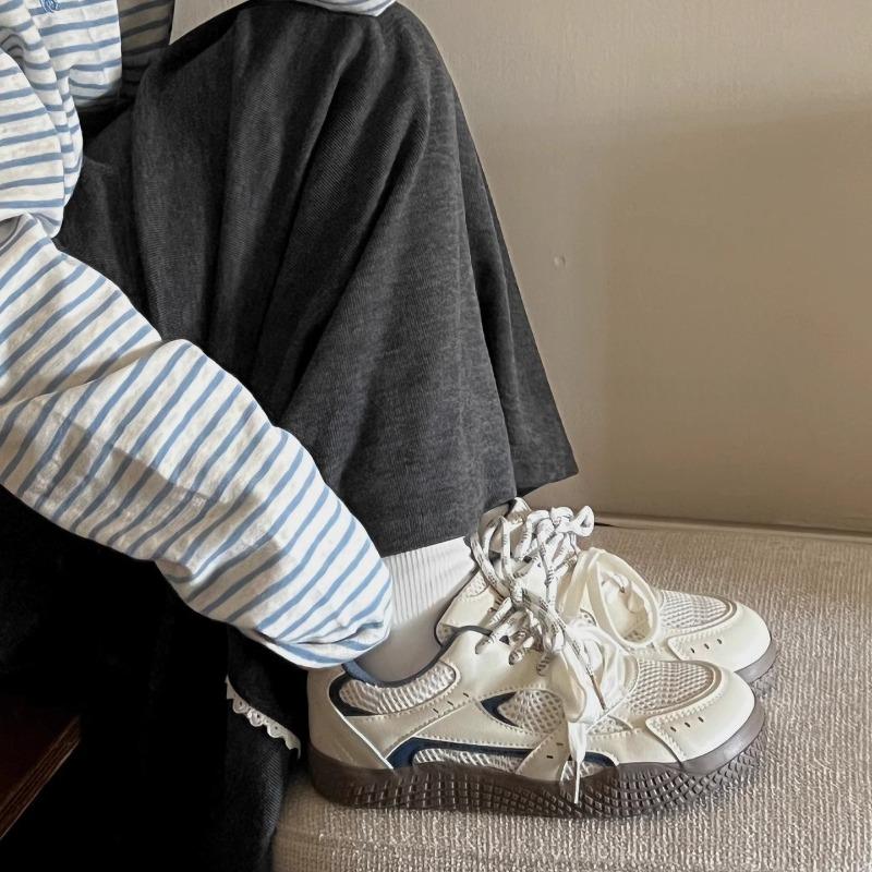 Classic Women Casual Shoes Luxury Brand Student Breathable Sneakers Simple Fashion Women No Slip Training Shoes Zapatos De Mujer