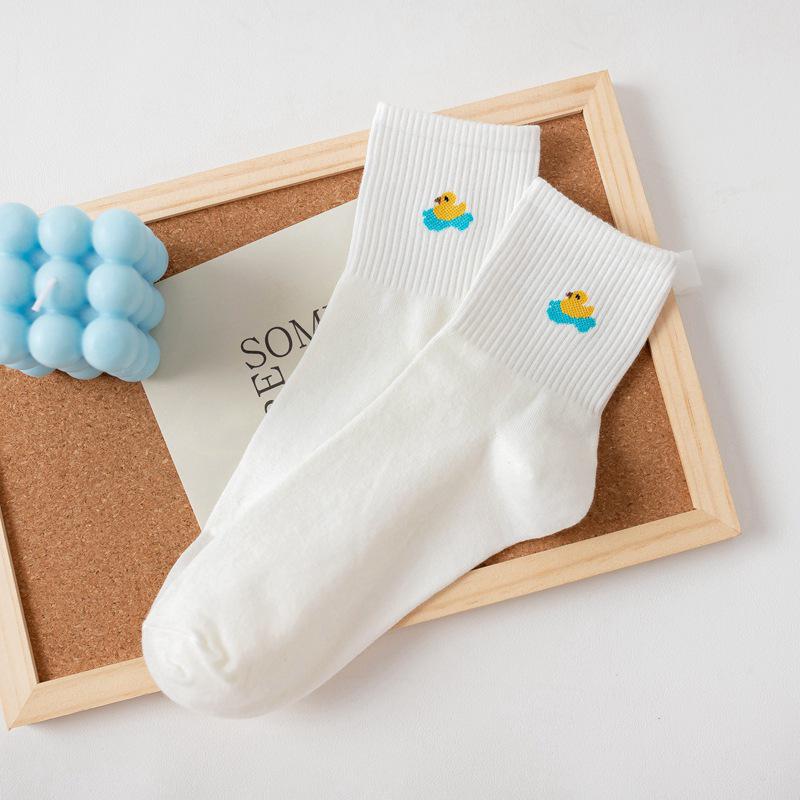

Japanese-Style Women s Mid-Calf Rainbow Cotton Socks - Cute Korean White Series for Students & Sports One Size