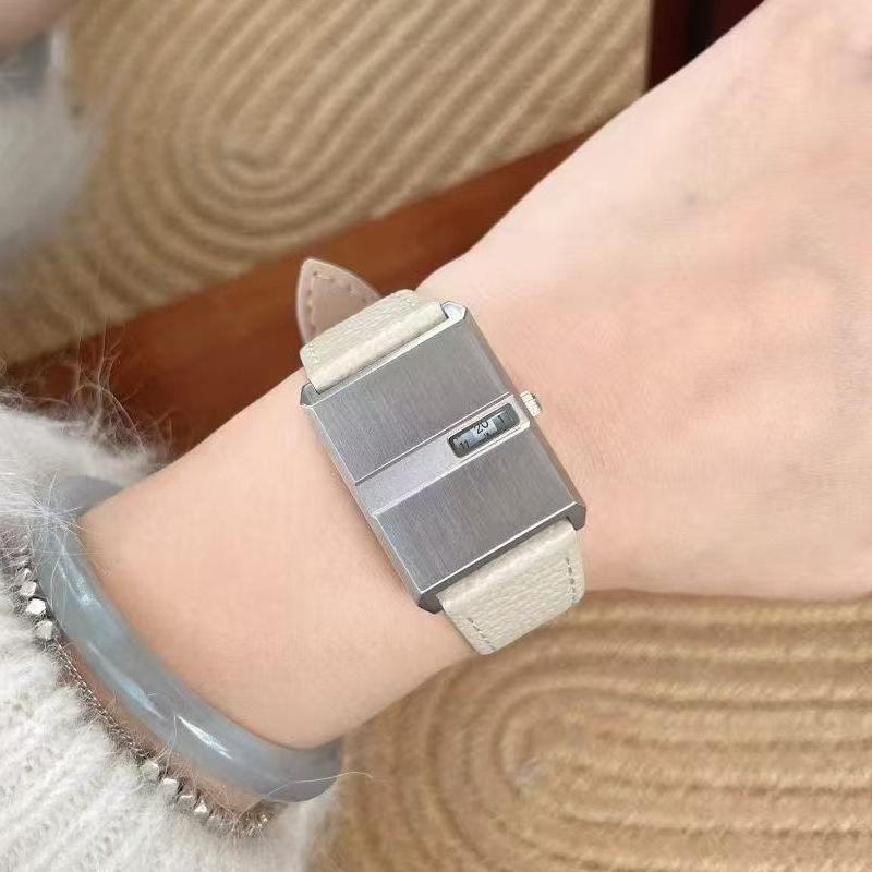 Creative No Pointer New Concept Watch Men And Women Fashion Personalized Watch Women