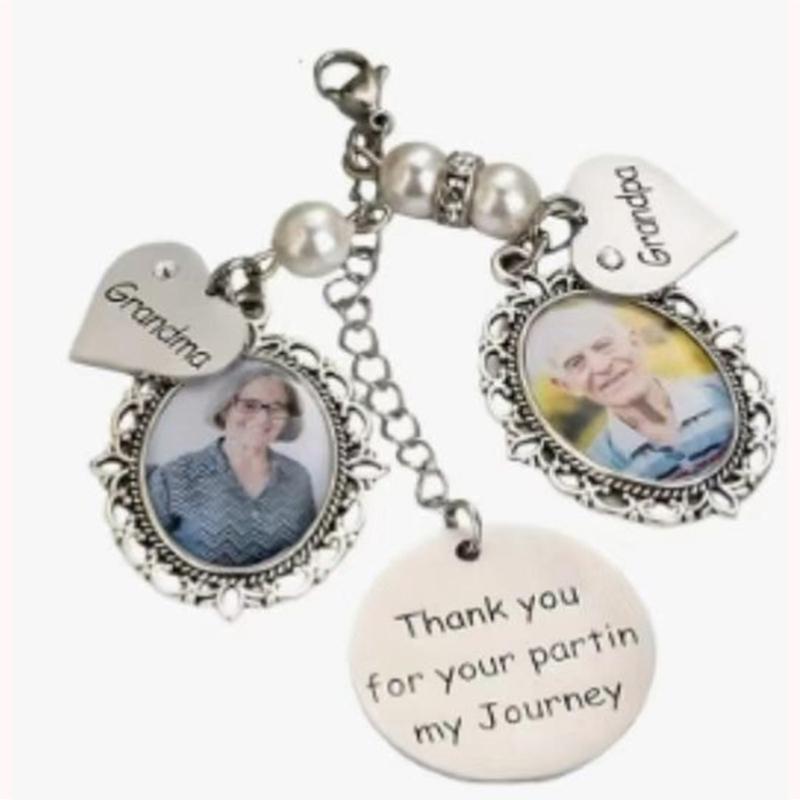 Bridal Lacy Memorial Pendant with Glass Photo Frame Bouquet Photo Frame Pendant for Wedding Bouquet Custom Decoration
