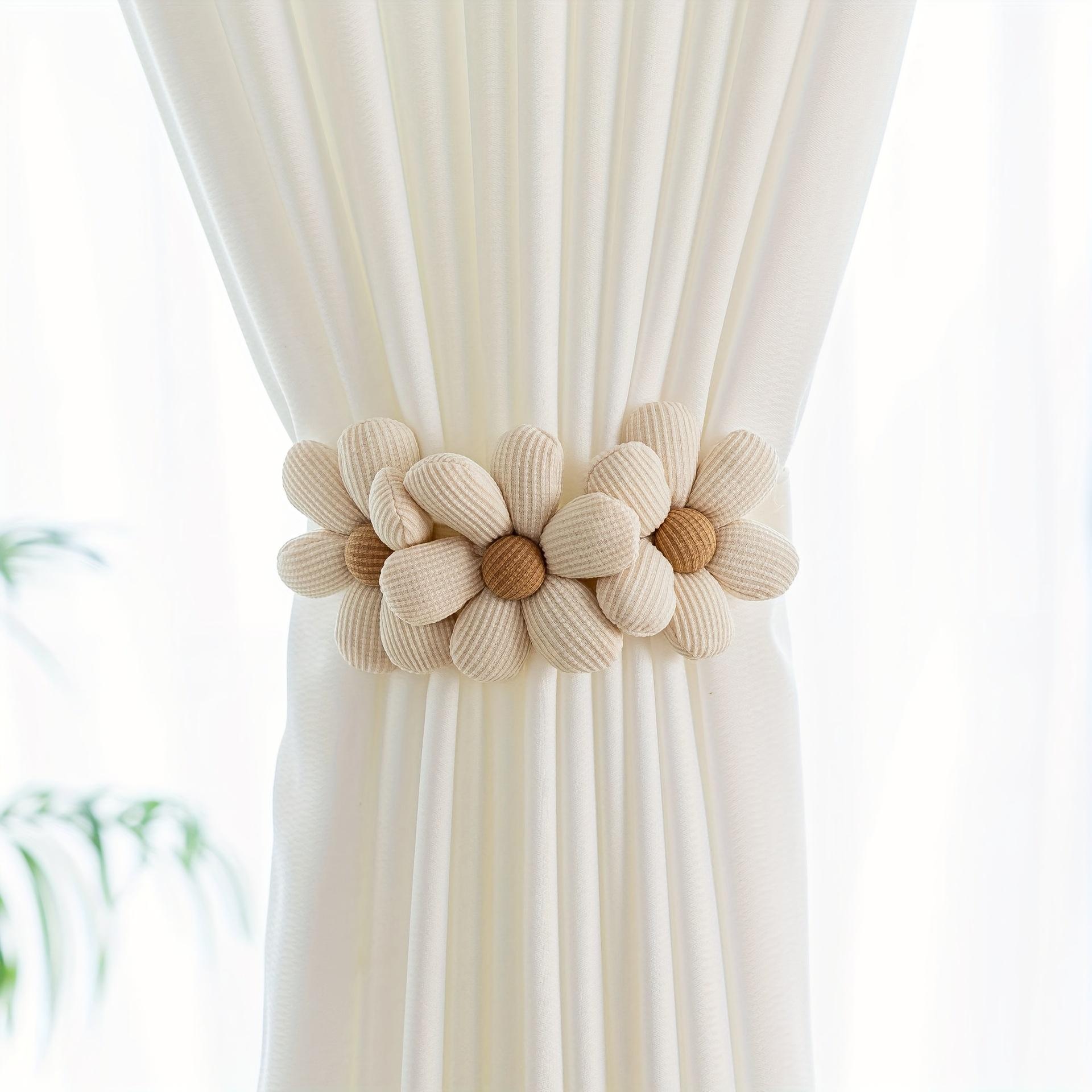 

Bohemian Style Elastic Curtain Tieback with 3 Daisy Designs - Creamy White and Beige Floral Pattern, Durable Invisible Hook for Easy Installation 1pc