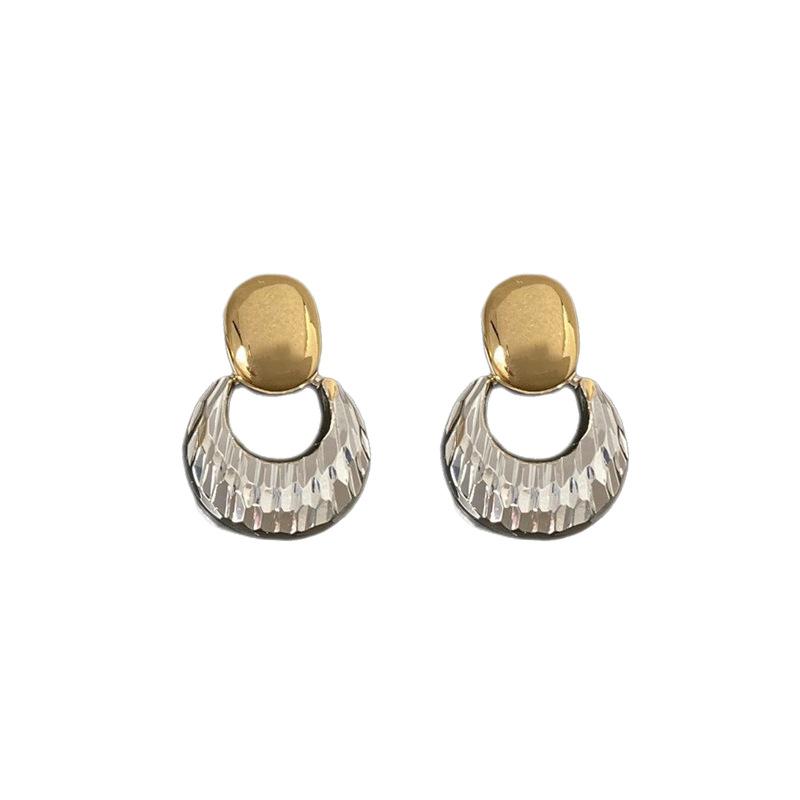 French retro simple temperament fashion light luxury high-end earrings geometric gold and silver two-color plaid flash earrings women