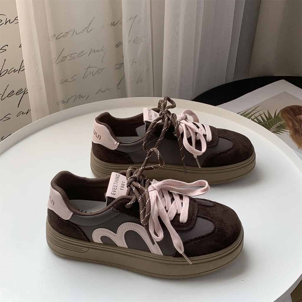 Wasteland Style Niche Design Moral Training Shoes Women's 2025 Autumn New Fashion Versatile Sports Leisure Alphabet Board Shoes