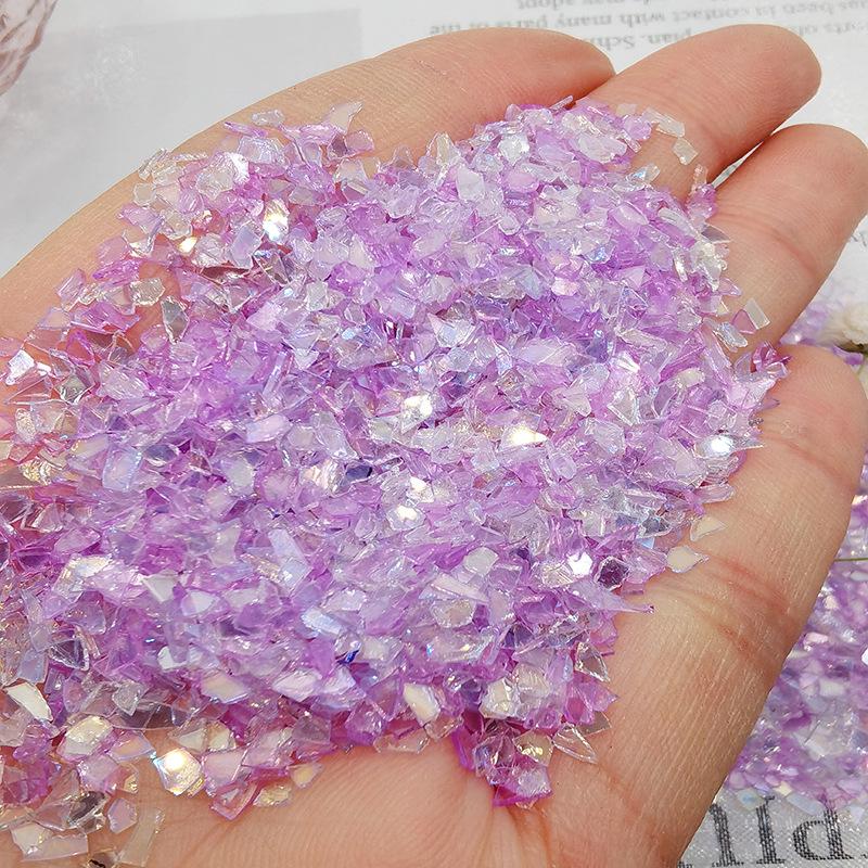 

Сделанные вручную переливающиеся осколки стекла для украшения ювелирных изделий и нейл-арта