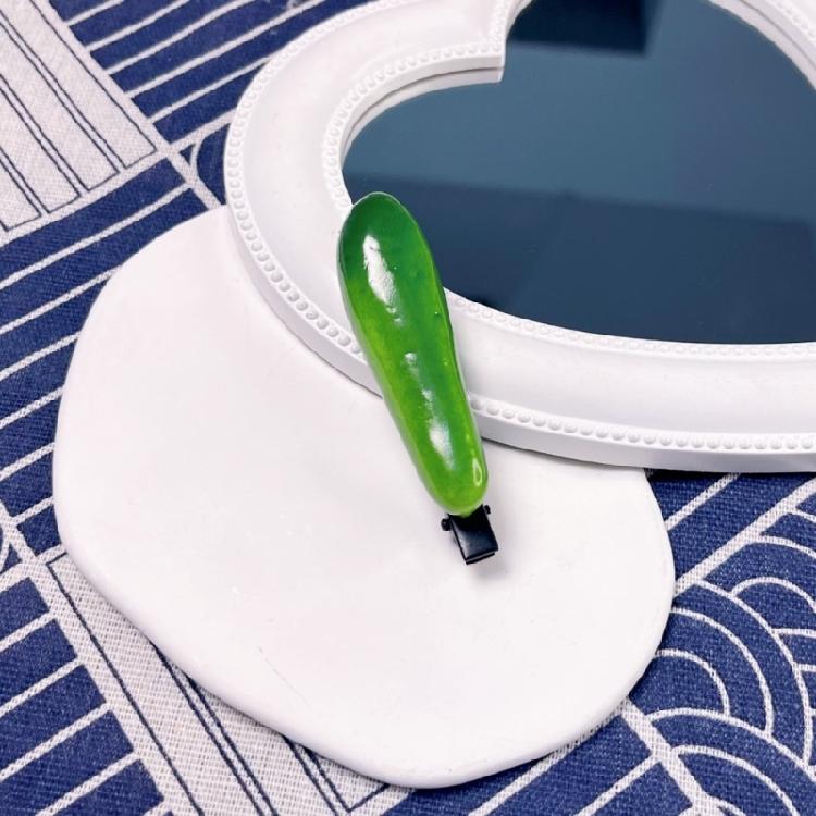 Unique And Practical Resin Hair Clip Shaped Like Fruits And Vegetables Hairpin Suitable For Girls' Everyday Styling