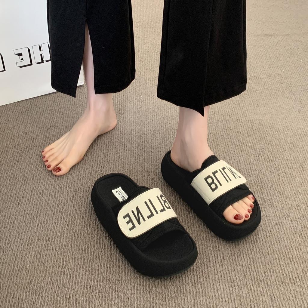 Super fire beautiful thick-bottomed cool slippers women's summer wear fashion with skirts 2025 new going out French flat-bottomed slippers
