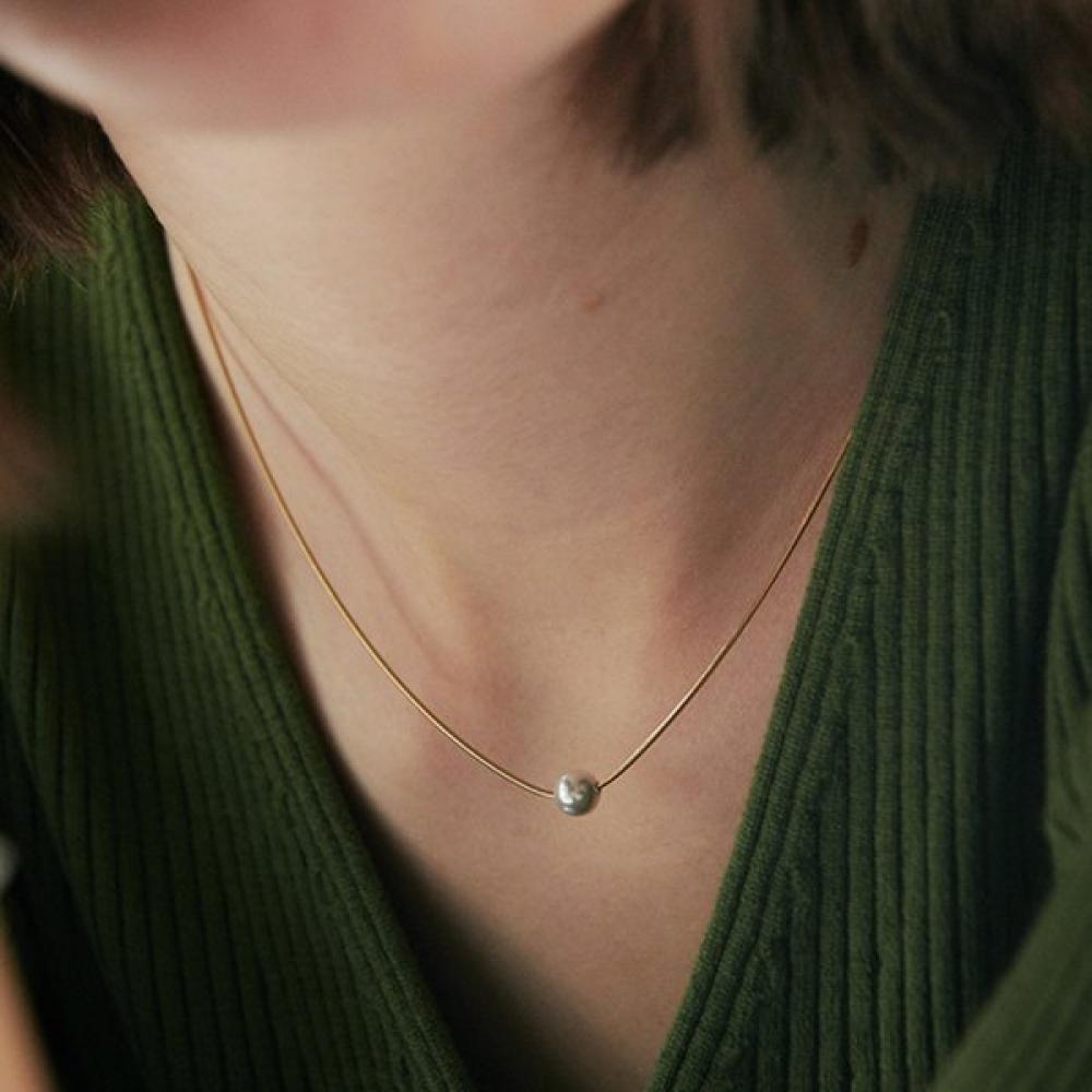 

Verte Necklace Gold 2 Type 925 Silver Bondir gold ball