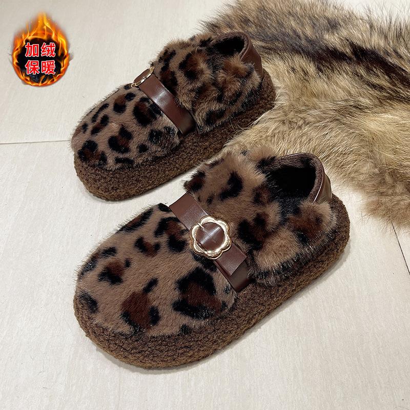 Lamb Wool Warm Wool Shoes Women's 2025 New Winter Thick-soled Belt Buckle, Velvet Warm One-pedal Cotton Shoes