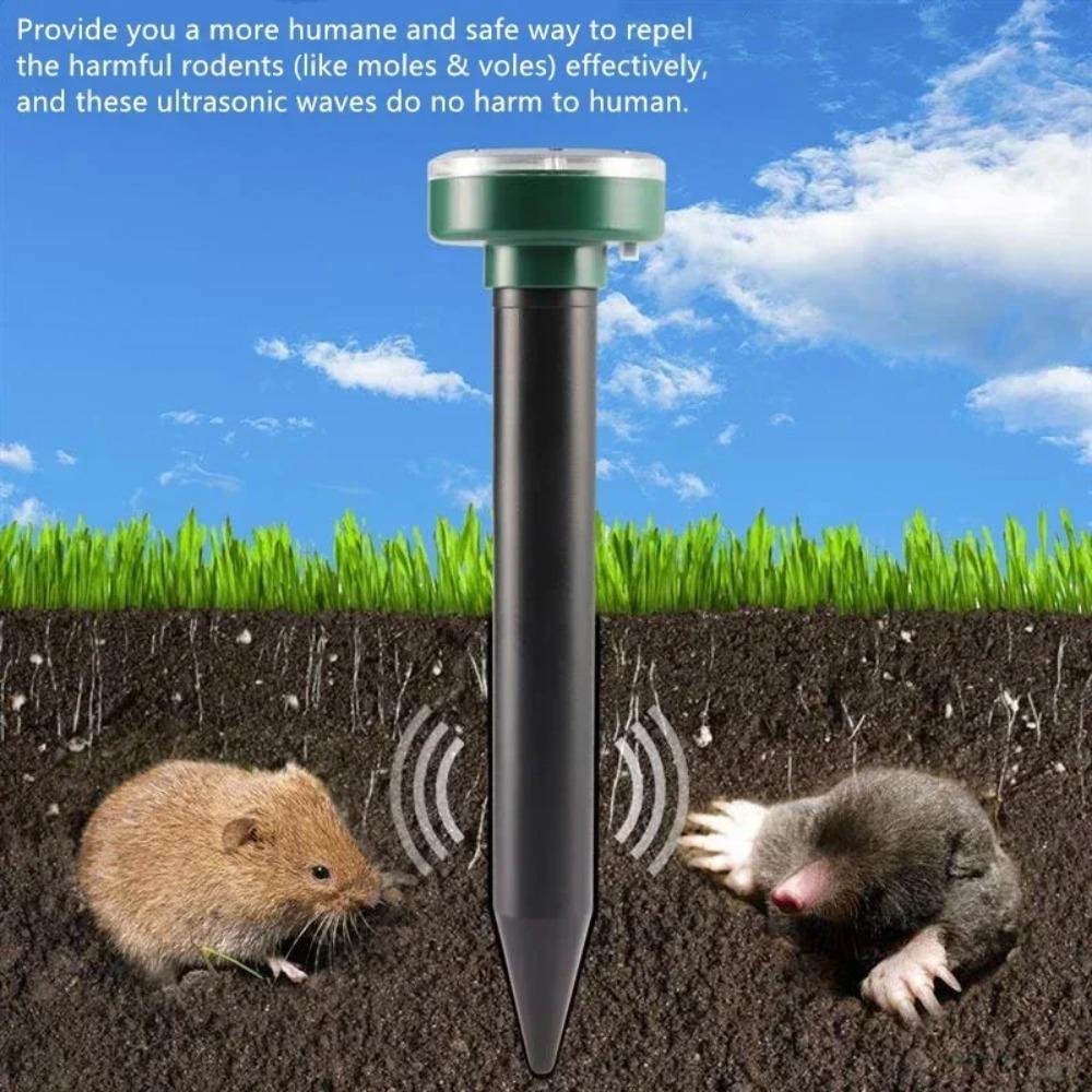 1/2/4PCS Solar Powered Ultrasonic Pest Repeller Waterproof Mole Snake Mice Rodent Repellent for Outdoor Garden Yard Farm