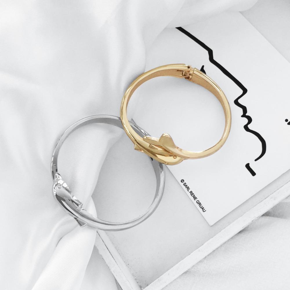 Creative Dolphin Bangle Zinc Zinc Alloy Marine Organism Hand Chain Gold Plated Dolphin Spring Bracelet Gift