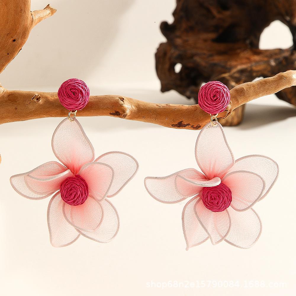 

Модные серьги-подвески для женщин розовый