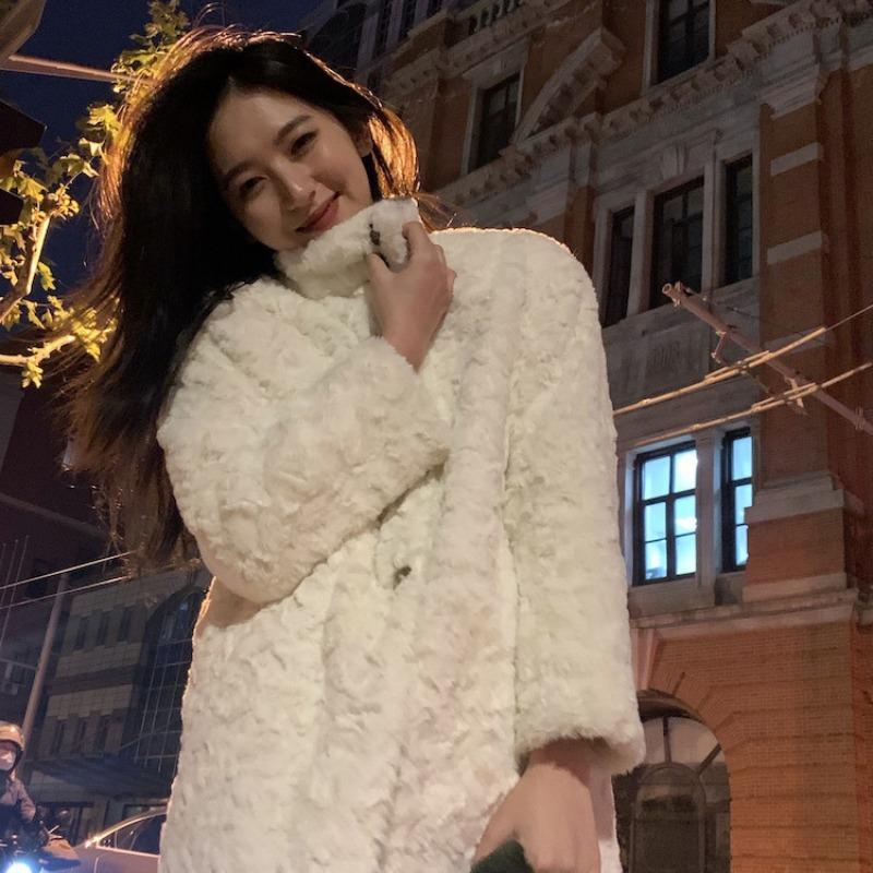Lamb wool imitation fur coat women's new autumn and winter thickened loose daughter style fashion long stand-up collar plush coat
