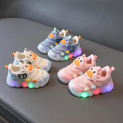 Scarpe da neonato con luci da donna Nuove scarpe da passeggio per bambini in rete traspirante a suola morbida Scarpe sportive luminescenti per bambini Neonato
