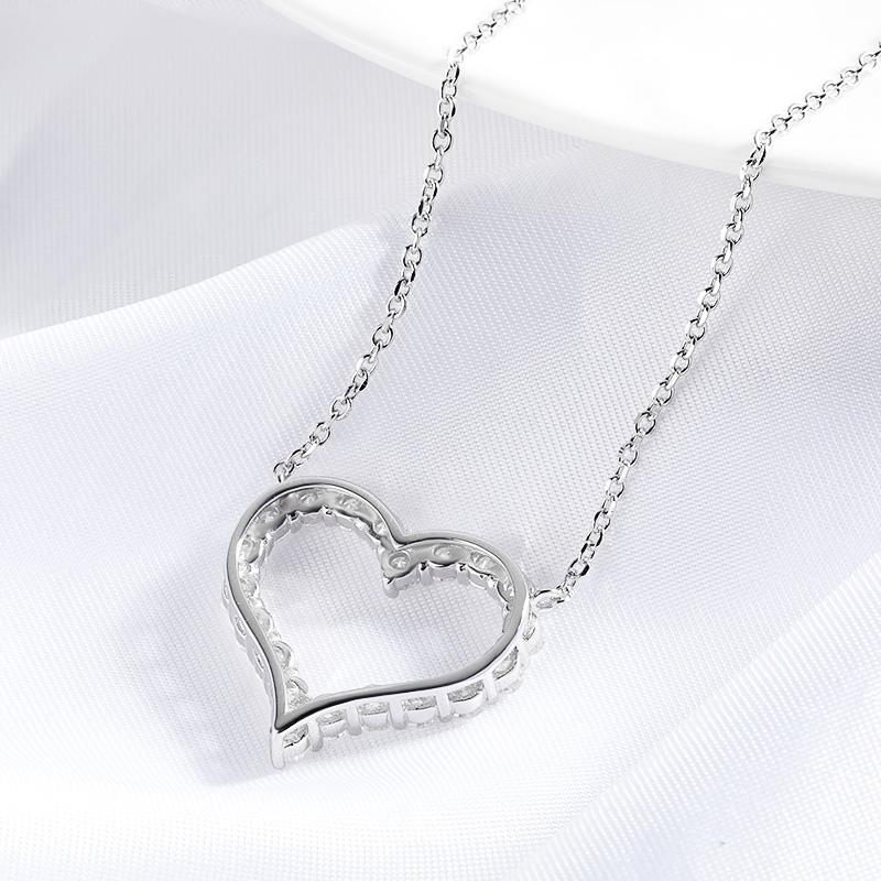 Smyoue 2CT Pass Tested Moissanite Heart Necklace for Women S925 Silver Plated Platinum Simulated Diamonds Pendant Birthday Gift