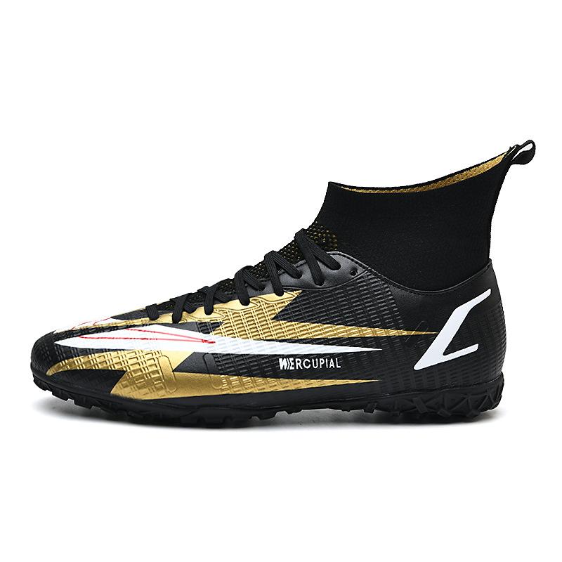 New Football Shoes, Boys' High-top Long Nails, Young and Middle School Students' Competition Training Shoes, Large Size.