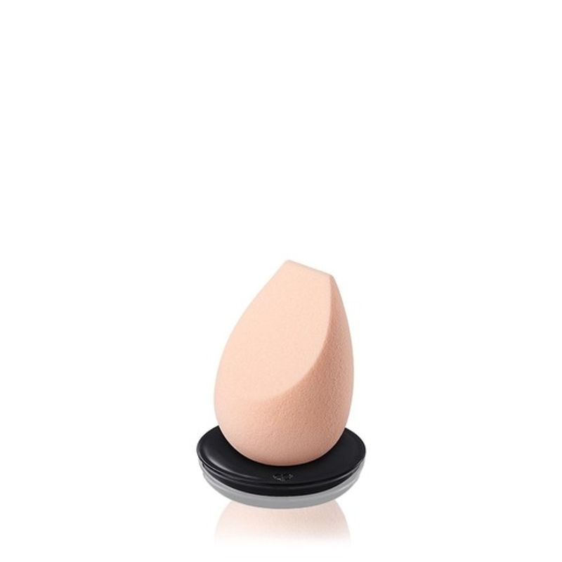 Cle de Peau Beaute NEW Sponge FREE