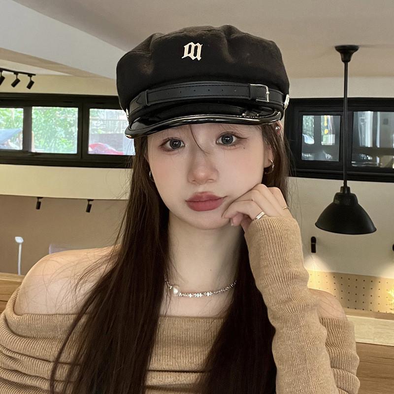 Retro Sailor Hat With Polyester Material And Facecontouring Design For Autumn Wear