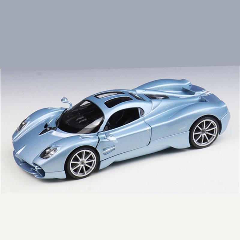 Welly 1/24 Pagani Utopia Alloy Sports Car Model Diecast Metal Track Racing Vehicles Car Model High Simulation Childrens Toy Gift