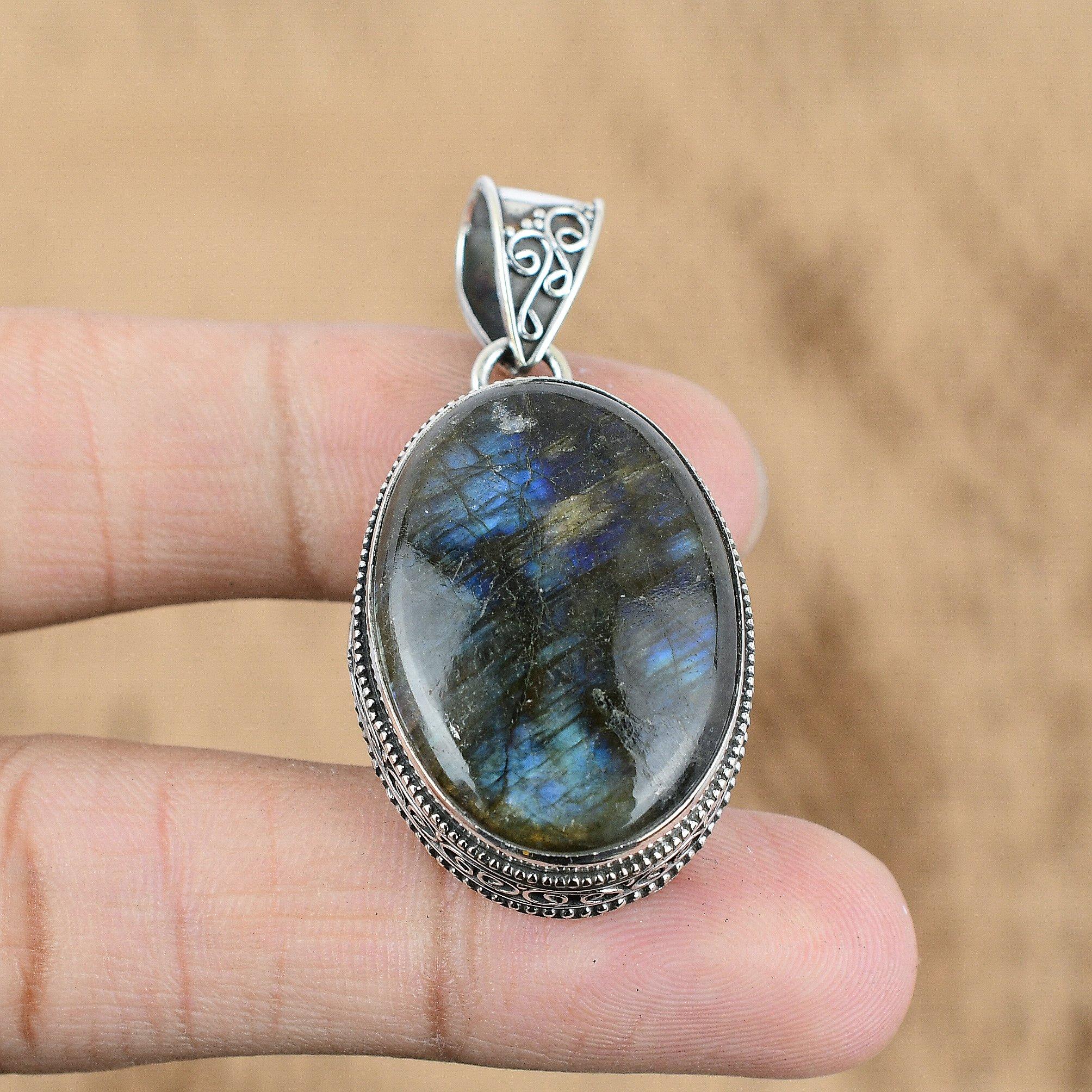 

Labradorite Stone 925 Sterling Silver Vintage Third Eye Chakra Pendant Jewelry