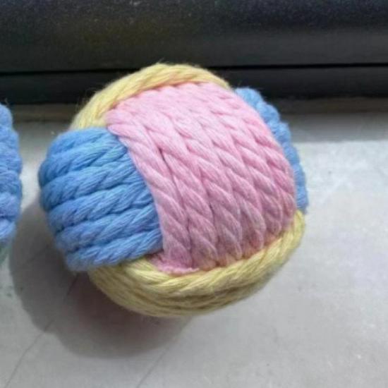 

Cat Teasing Toy: Grinding Claws & Cleaning Teeth with Macaron Cotton Rope