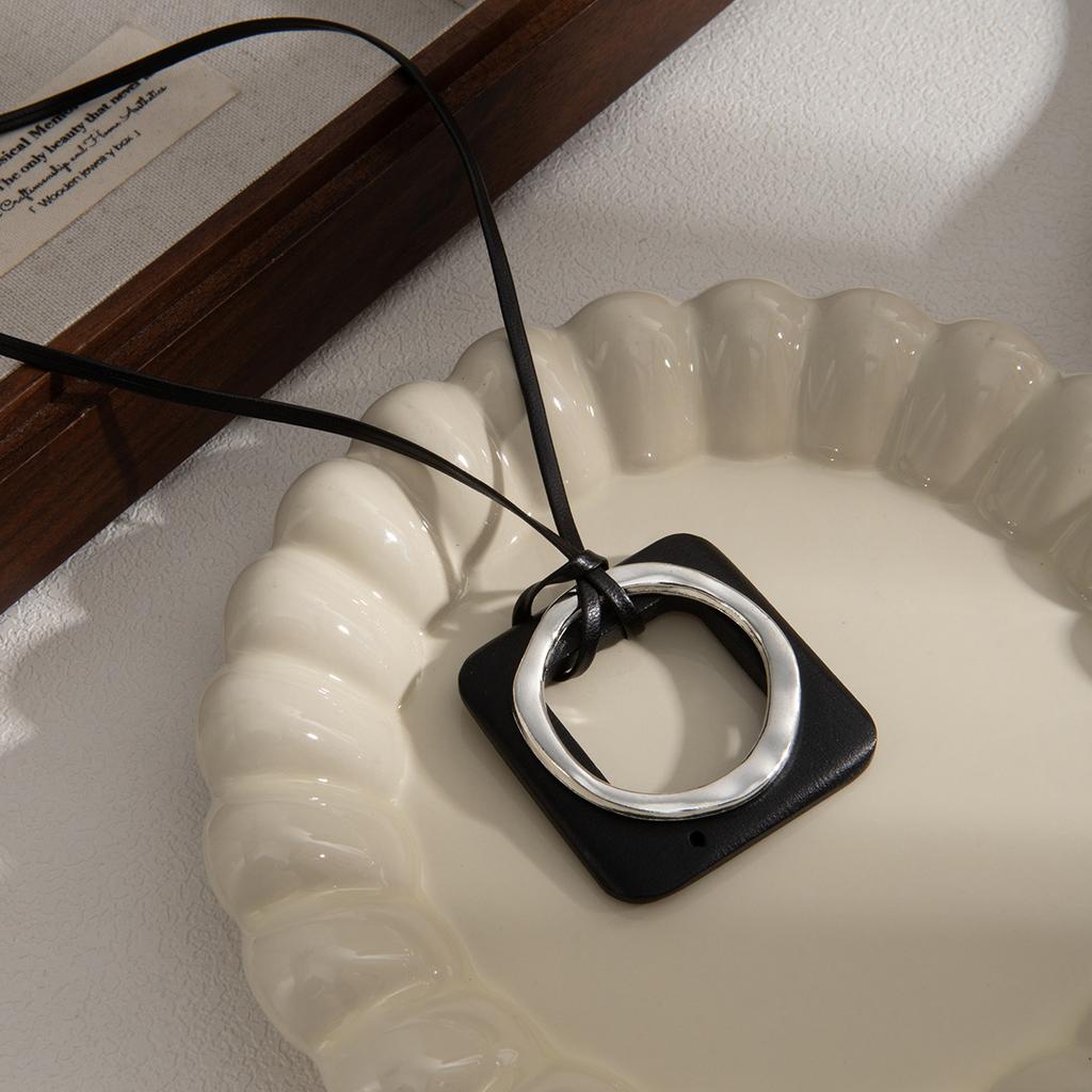 Zen Round Square Simple Pendant Necklace, Retro Bohemian Ethnic Style Personalized Fashion Items