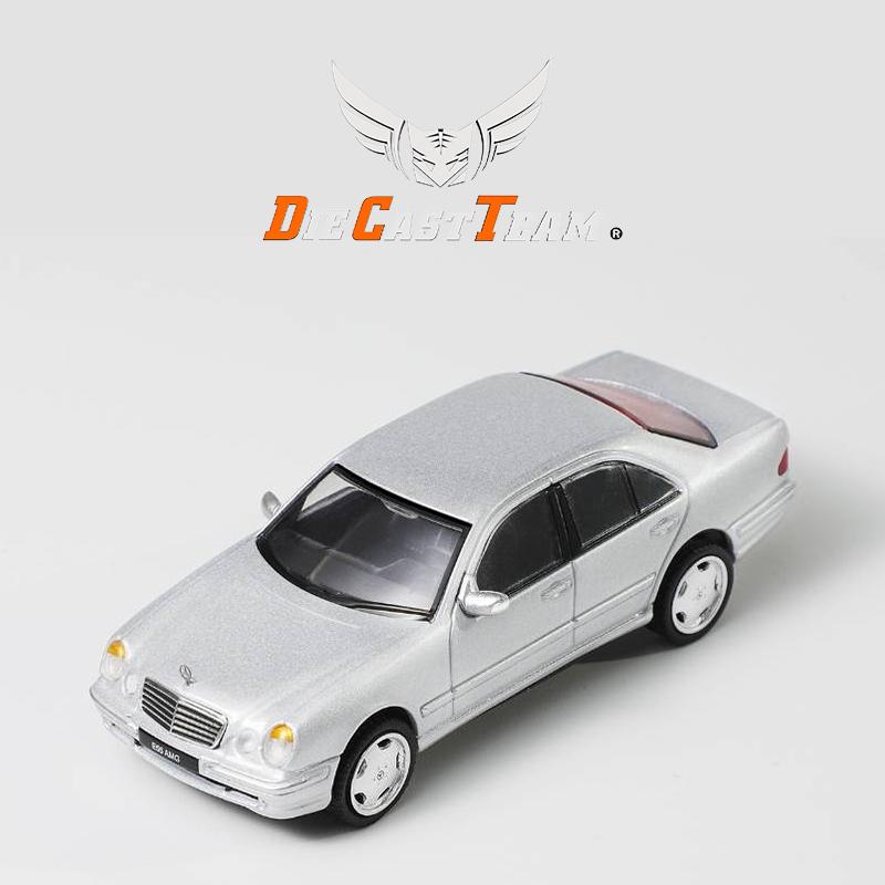 

DCT/Shadow 1/64 Mercedes-Benz E55 AMG (W210) Car Alloy Toys Motor Vehicle Diecast Metal Model Kids Xmas Gift Toys for Boys